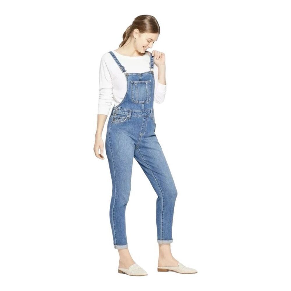 Universal Thread Women's Mid-Rise  Medium Blue Denim Overalls Bibs‎ Size 4/27R